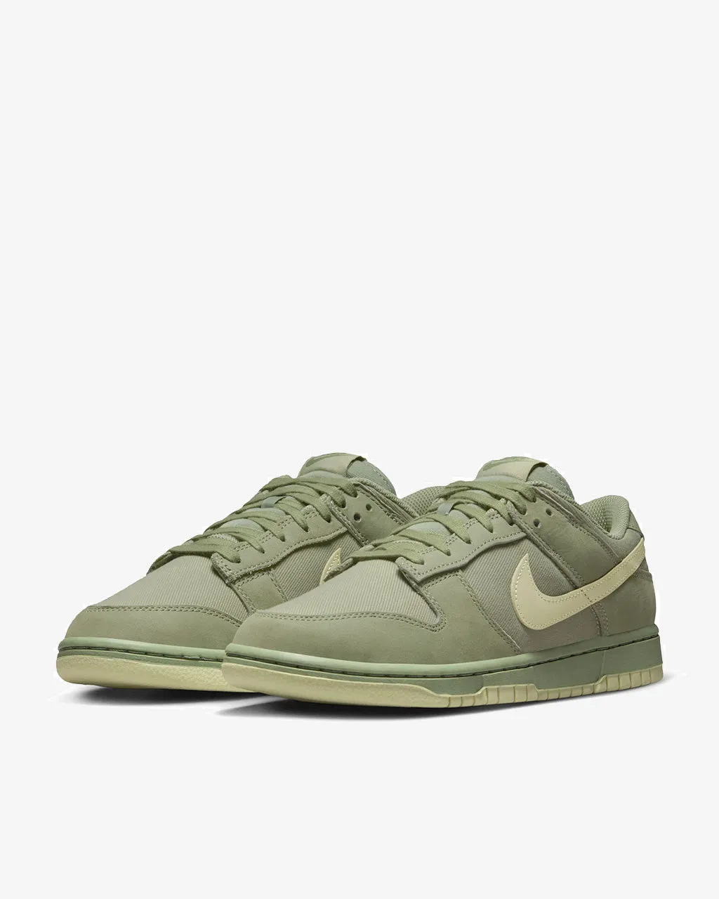 Dunk Low Retro Premium ‘Oil Green/Olive Aura'