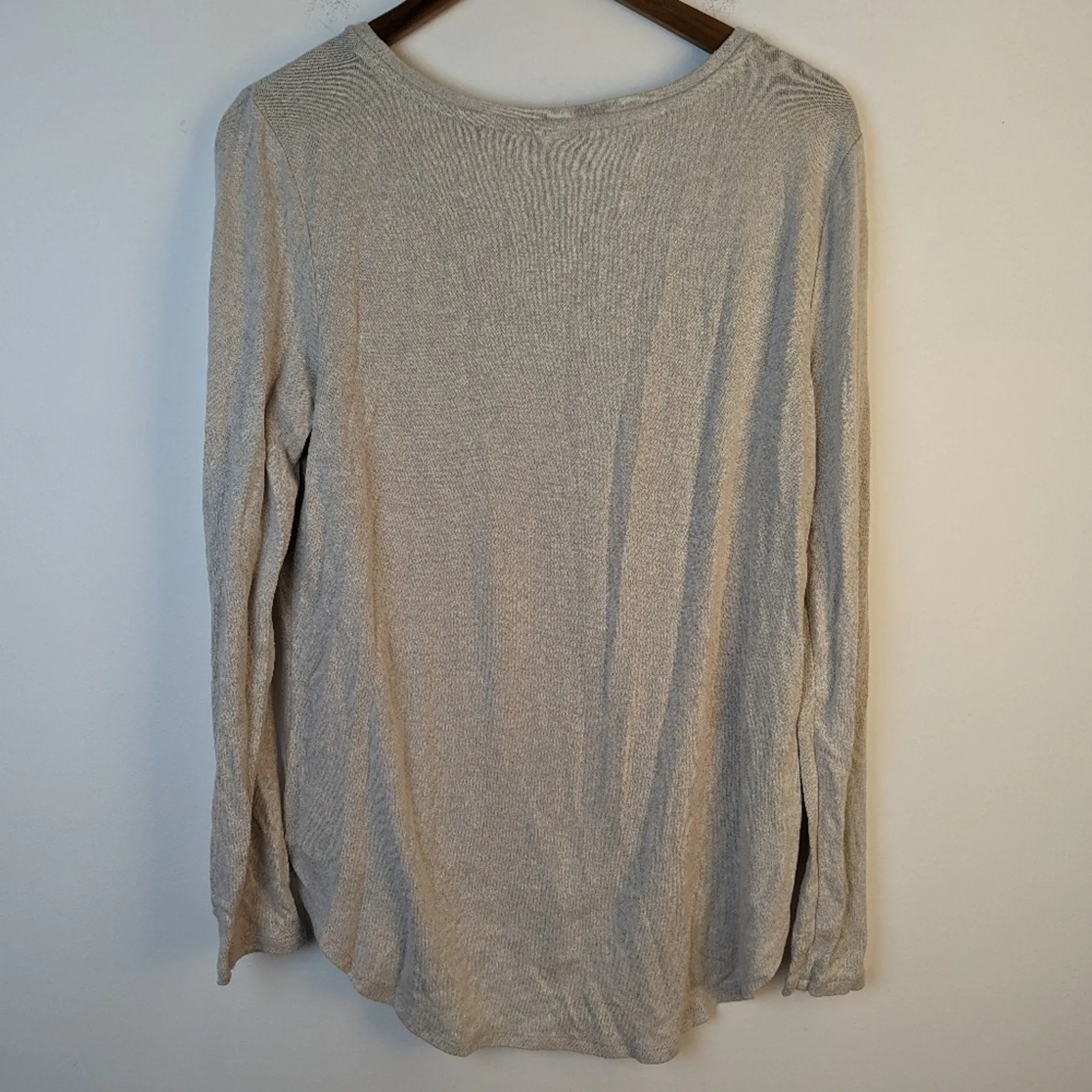 Old Navy Graphic Top / Medium