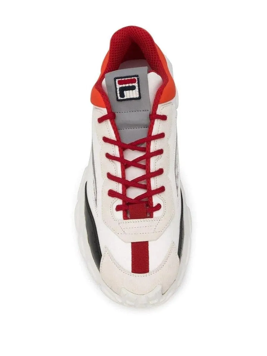 Sneakers smasher