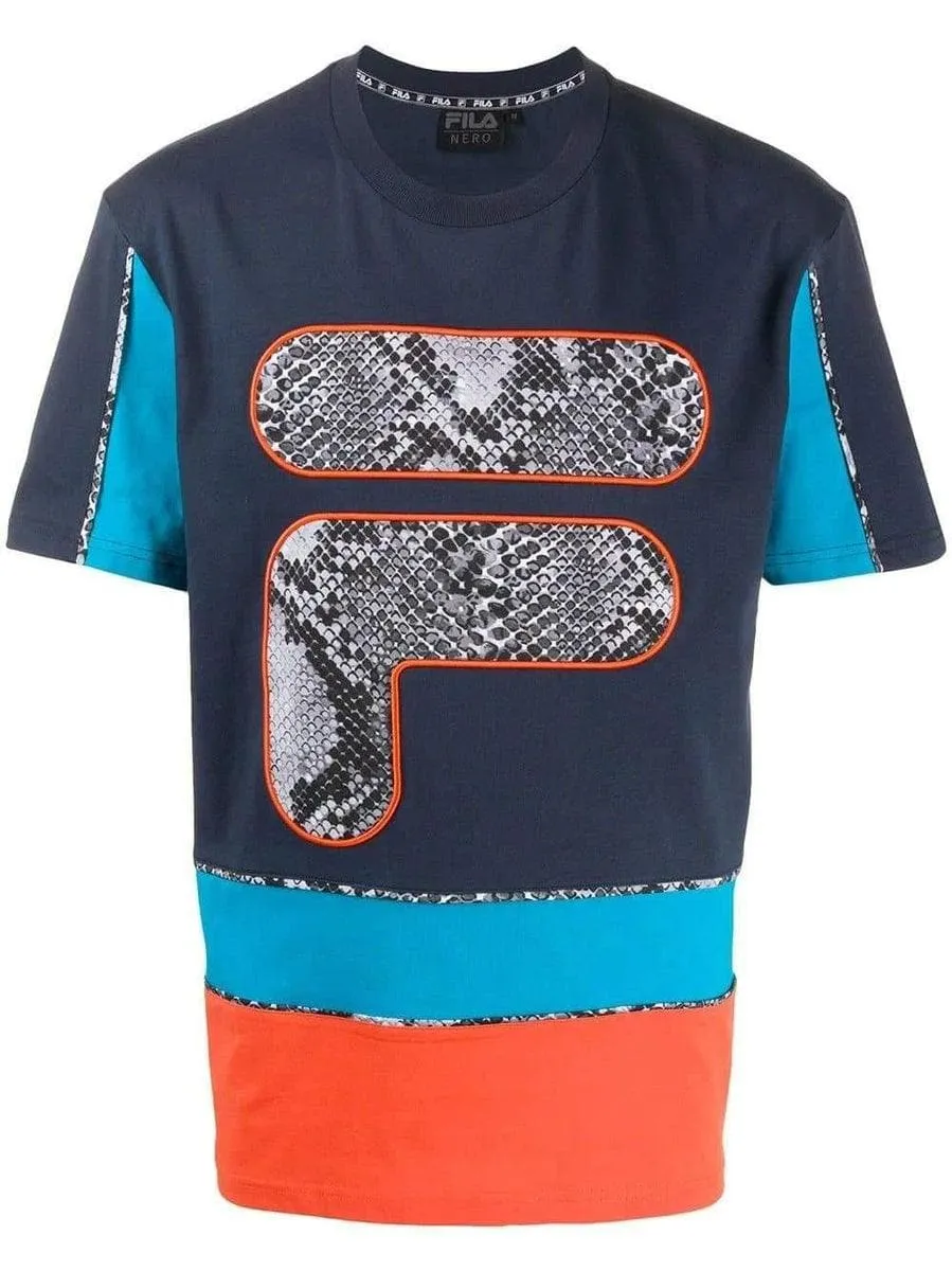 T-shirt con logo stampato in pelle di serpente