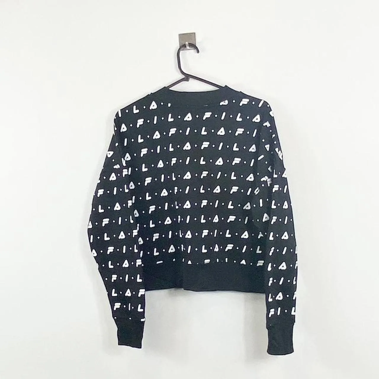 Vintage Fila Cropped Sweatshirt