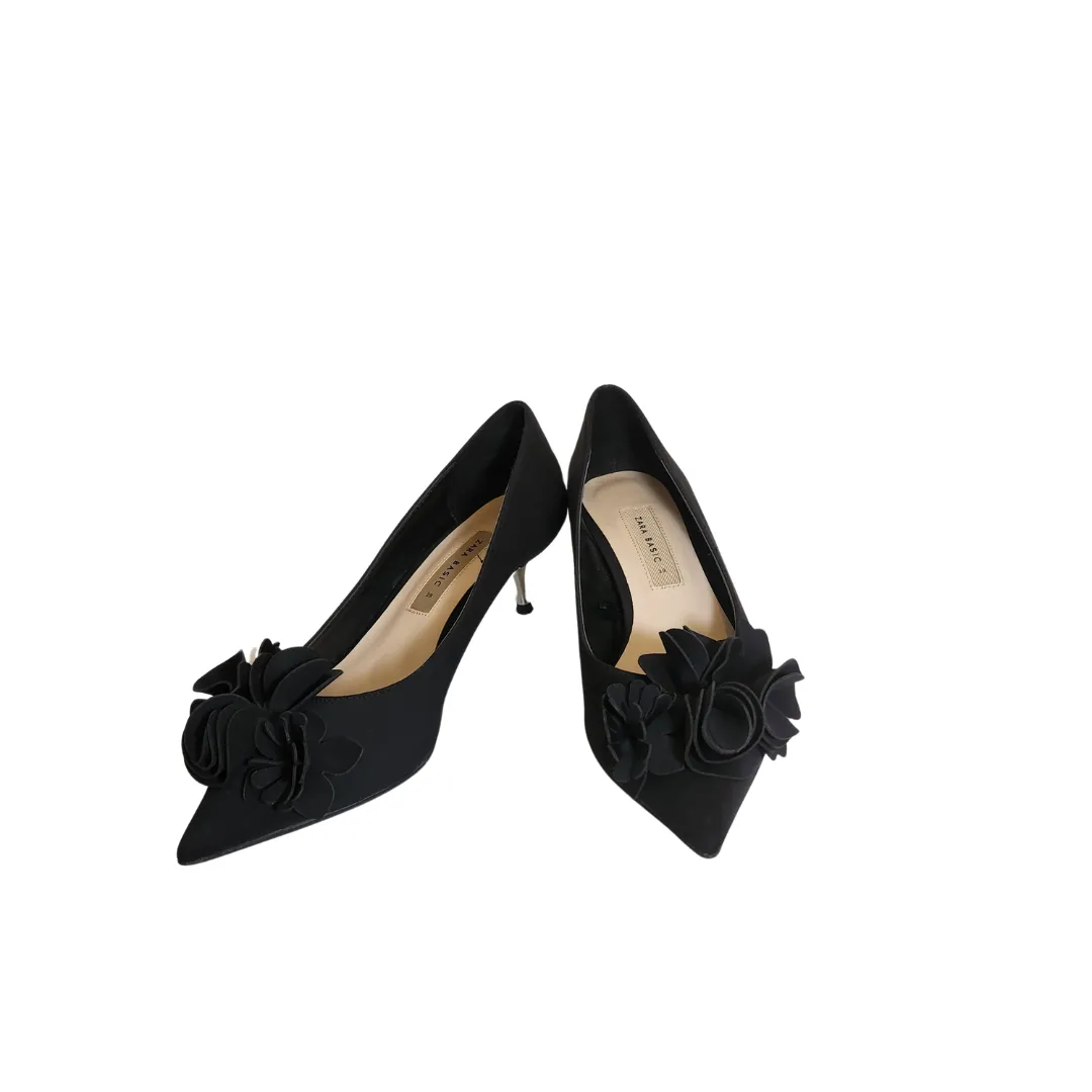 ZARA Black Floral Detail Pointed Pumps | Gently Used |
